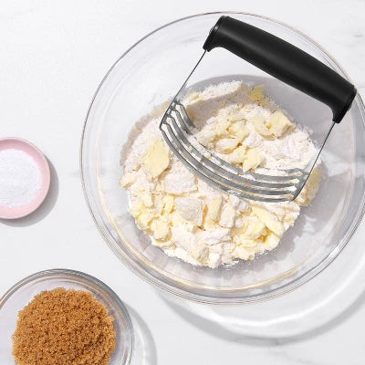 OXO Dough Blender With Blades: Stainless Steel Pastry Blender, Soft-Grip Handle, Dishwasher-Safe, Black
