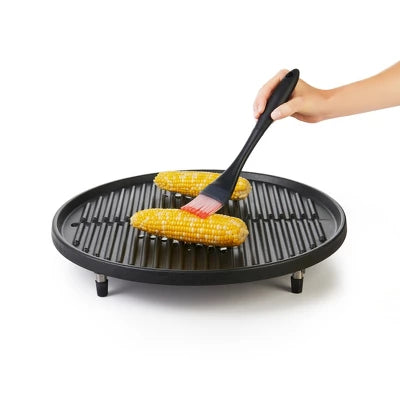 OXO Silicone Basting Brush: Black Cooking & Pastry Tool, Dishwasher-Safe, 10.7″ Length, Silicone Bristles