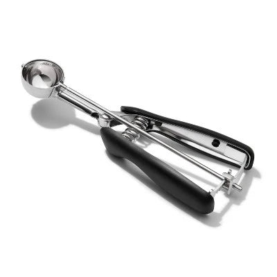 OXO Stainless Steel Small Cookie Scoop: Dishwasher-Safe, 0.33 Volume, Black, Food Scoops, 8″ Length