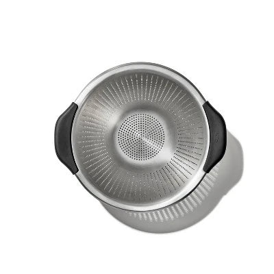 OXO 5 Qt Stainless Steel Colander: Dishwasher-Safe Strainer For Pasta & More, Clear, 11.7″ Width