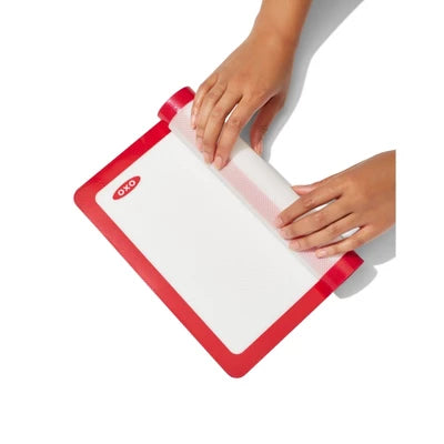 OXO 11.5″x16.5″ Silicone Baking Mat: Oven & Dishwasher Safe, Red, Rectangle, Pastry & Oven Mat